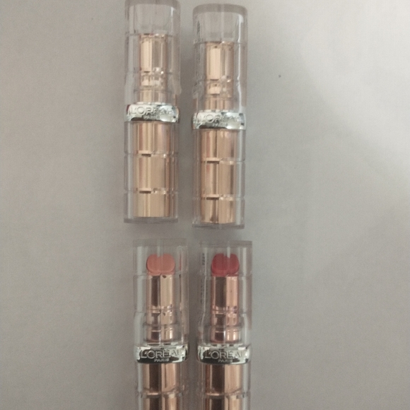 L'OREAL PARIS COLOUR RICHE PLUMP & SHINE LIPSTICK. - Picture 8 of 8